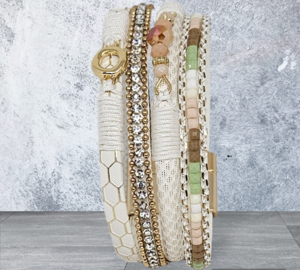 CHARM LEATHER BRACELET