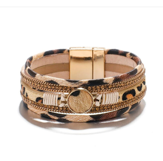 CHARM LEOPARD LEATHER BRACELET